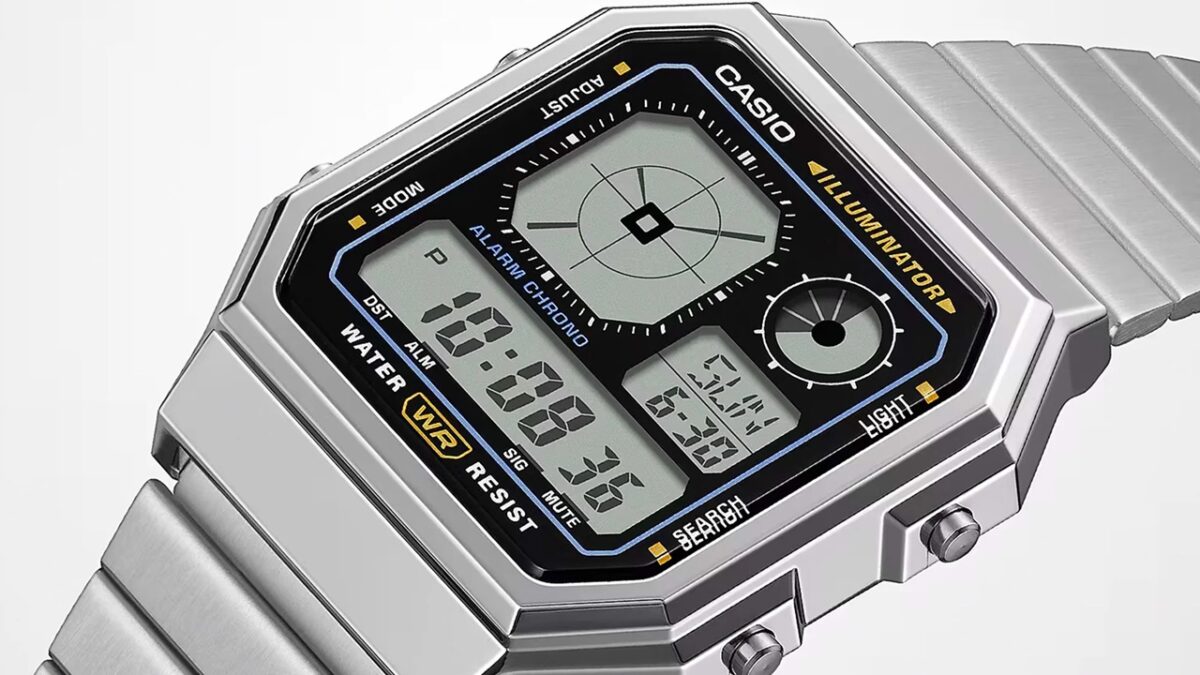 هر دو سری امکانات متنوعی ارائه می‌دهند، اما نوع و اولویت آن‌ها متفاوت است. 