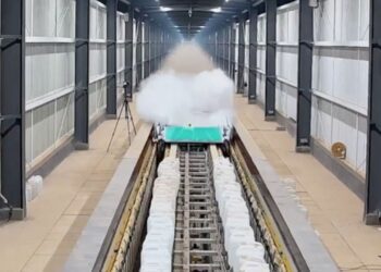 چین رکورد جهانی مگلو را شکست؛ شتاب به ۷۰۰ کیلومتر بر ساعت در دو ثانیه