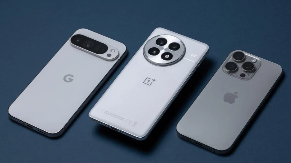 وانپلاس ۱۳ نسخه کاملتر و پایدارتر از 13S است که مدیریت حرارتی بهتری دارد.