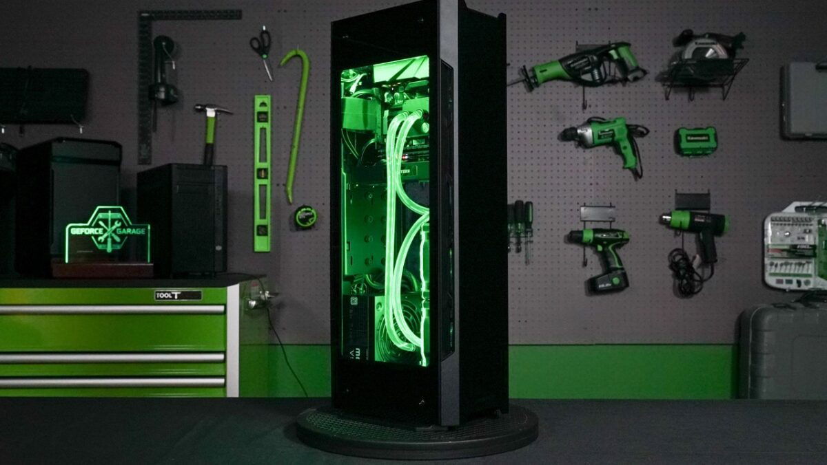 همچنین افزایش محبوبیت Mini Tower و Small Form Factor به دلیل کاهش مصرف انرژی، زیبایی دسکتاپ، حمل آسان و کاربردهای متنوع مانند گیمینگ متوسط، سیستم اداری، دانشجویی، خانگی و ادیت سبک است.