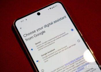 گوگل مهلت حذف اجباری دستیار صوتی Assistant را تمدید کرد