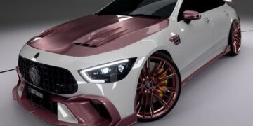 نمای سهربع جلومرسدس-AMG GT 53 تیونشده با رینگهای صورتی