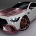 نمای سهربع جلومرسدس-AMG GT 53 تیونشده با رینگهای صورتی