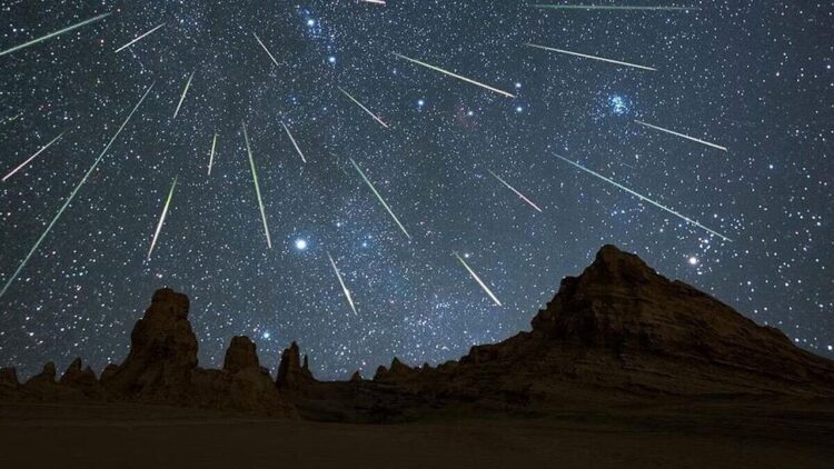 آسمان ایران به استقبال جذابترین بارش شهابی سال می رود