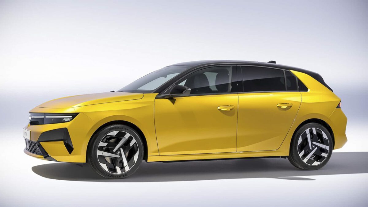 رونمایی اوپل از مدل 2026 خودروی محبوب آسترا