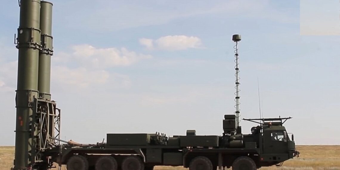 سامانه پدافند هوایی S-500 روسیه روی خودروی پرتابگر