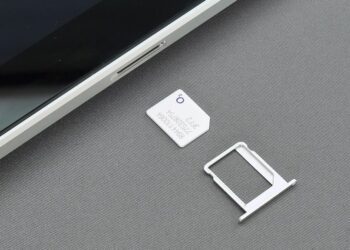 تصویری از جایگاه حافظه میکرو اس دی