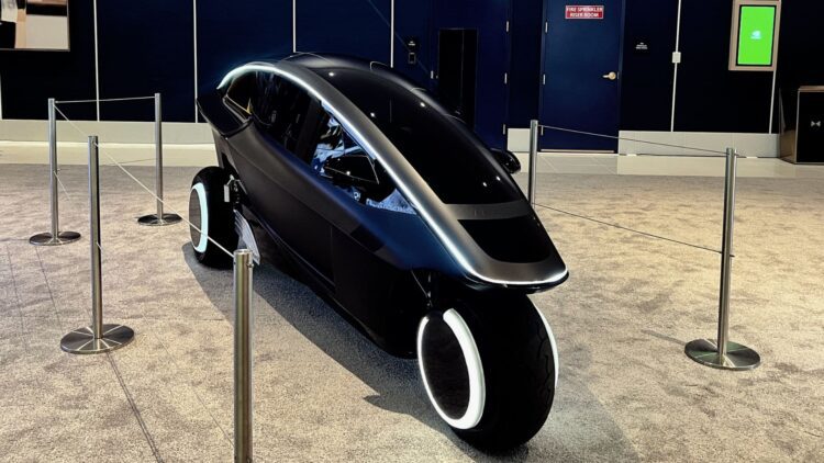 نمای زنده از خودروی مفهومی برقی TRINITY در نمایشگاه CES 2026