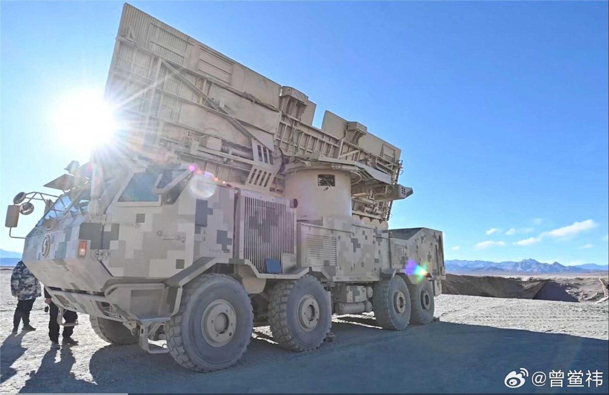 چین سلاح ضد پهپاد هاریکین ۳۰۰۰ را رونمایی کرد