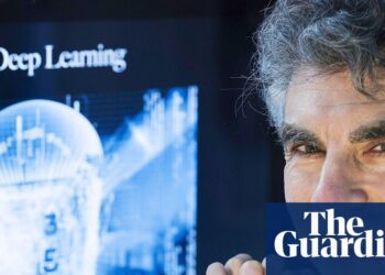 پرتره یوشوا بنجیو در کنار نمایشگر «هوش مصنوعی و یادگیری عمیق» با تیتر خبری گاردین درباره خودتخریبی هوش مصنوعی.