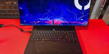 معرفی نمایشگرهای رولشونده و گسترشپذیر لنوو در CES 2026