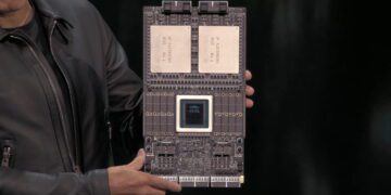 برد NVIDIA Vera Rubin Superchip مخصوص پردازش‌های هوش مصنوعی، شامل دو ماژول پردازشی بزرگ در بخش بالایی، چیپ مرکزی، آرایه‌های حافظه اطراف، مدار تغذیه متراکم و کانکتورهای صنعتی در لبه پایینی؛ پس‌زمینه تیره.