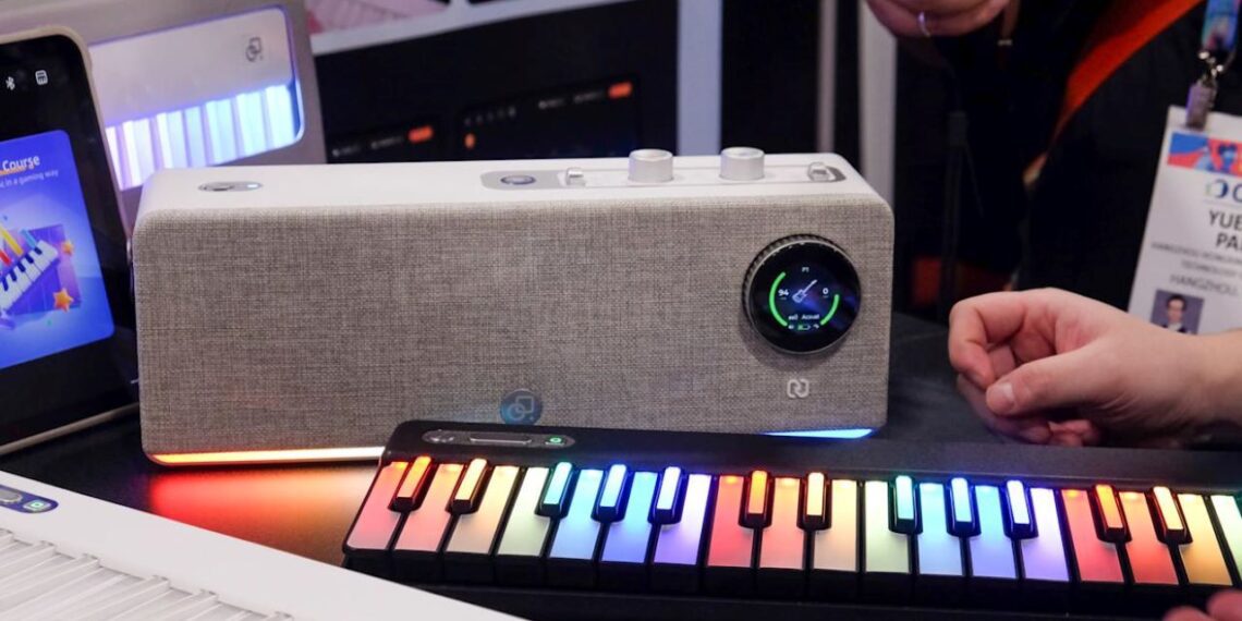 اسپیکر MIDI بیسیم با ۱۲۸ تن صدای ساز مختلف معرفی شد