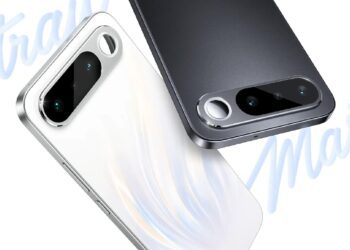 نمای نزدیک از پنل پشتی گوشی Realme 16 در دو رنگ سفید و مشکی با تمرکز بر چیدمان افقی دوربین‌ها.