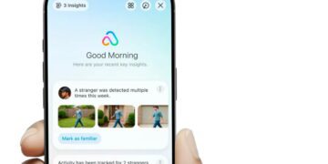 نمای رابط کاربری یک اپلیکیشن هوش مصنوعی روی گوشی هوشمند با بخش Good Morning، نمایش خلاصه اینسایت‌ها، گزارش تشخیص فعالیت، دسته‌بندی رویدادها و دکمه مدیریت تشخیص‌ها