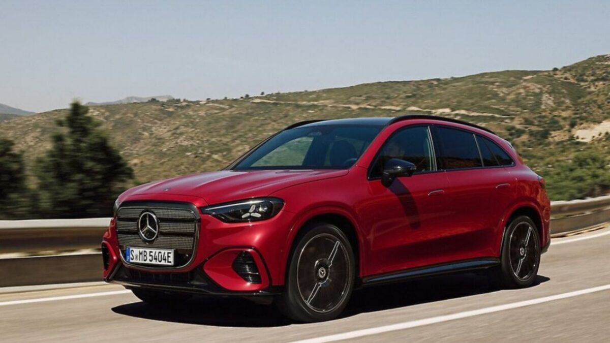 رونمایی مرسدس‌بنز از یک خودروی الکتریکی با فضای داخلی کاملا گیاهی 