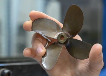 کاهش آلودگی صوتی زیرآبی با طراحی جدید ملخ کشتی‌ها در آلمان