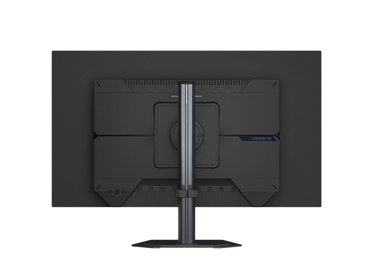نمای پشت مانیتور گیگابایت با طراحی مدرن، دریچه‌های تهویه و پایه قابل تنظیم.