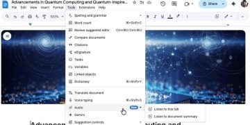 محیط Google Docs در حال نمایش گزینه جدید Audio در منوی Tools برای شنیدن خلاصه متن.
