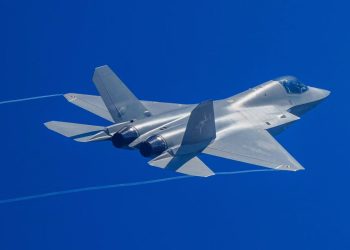 رقابت J-35 چین با F-35 آمریکا در بازار جنگنده های نسل پنجم
