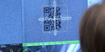 کد QR میکروسکوپی