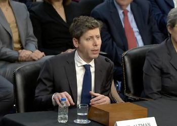 بحث جنجالی سم آلتمن درباره مصرف انرژی هوش مصنوعی