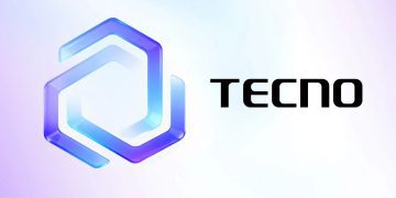 «لوگوی هندسی و کریستالی جدید برند TECNO با رنگ‌های آبی و بنفش در کنار نام برند با فونت مشکی.»