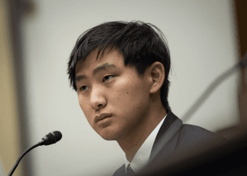 چرا بنیان‌گذاران استارت‌آپ‌های هوش مصنوعی هر روز جوان‌تر می‌ شوند؟