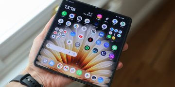 بازار جهانی گوشی‌های تاشو در آستانه تحولی بنیادین قرار گرفت