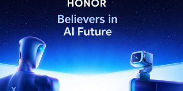 تصویر مفهومی برند HONOR با دو ربات هوشمند در مقابل افق زمین و شعار “Believers in AI Future”؛ نمایش چشم‌انداز آینده هوش مصنوعی و نوآوری‌های AI محور