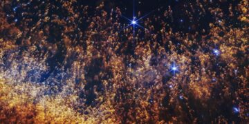 سحابی هلیکس زیر ذره‌بین جیمز وب؛ نگاهی تازه به مرگ یک ستاره