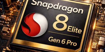 نمای نزدیک از پردازنده اسنپدراگون ۸ الیت نسل ۶ پرو روی برد الکترونیکی.