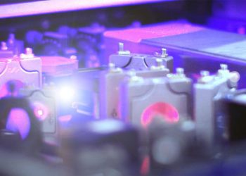 تله‌پورت کوانتومی روی فیبر نوری