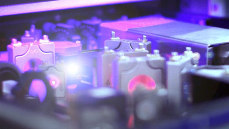 تله‌پورت کوانتومی روی فیبر نوری