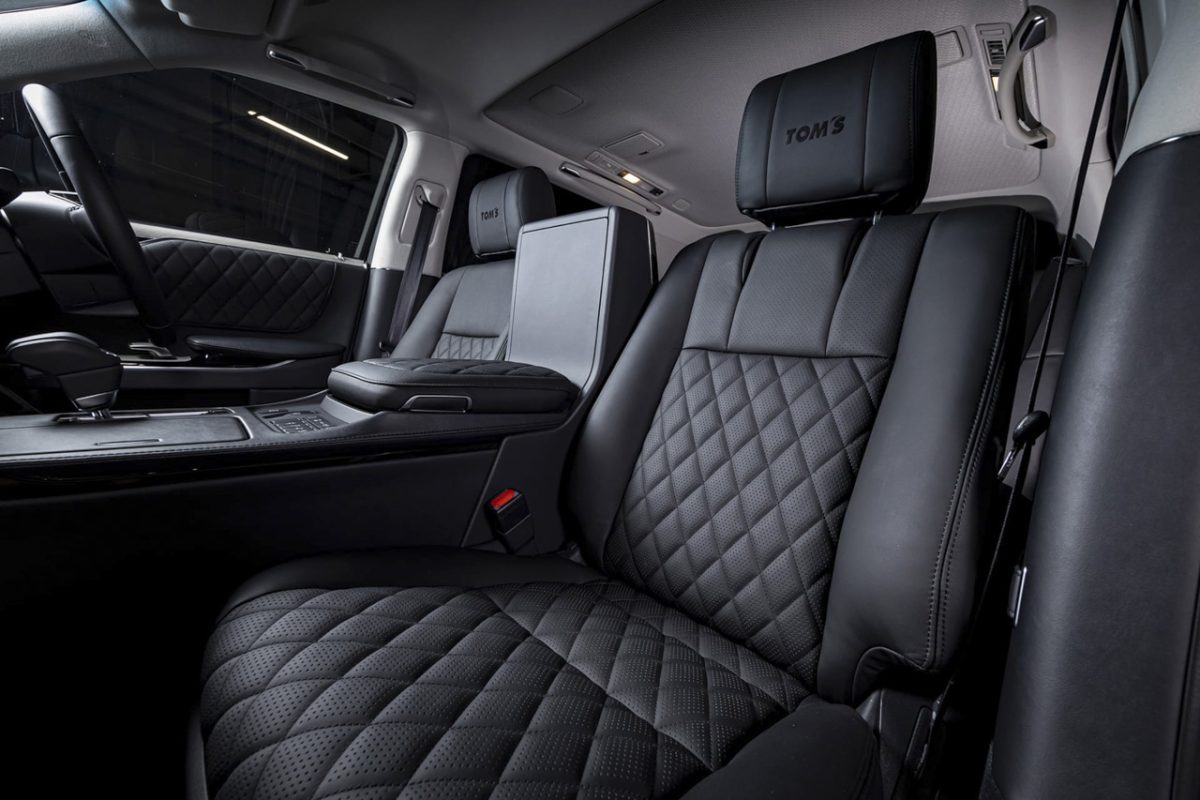 نسخه سفارشی و فوق‌لوکس تویوتا سنچوری توسط TOM’S معرفی شد