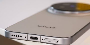 ویوو گوشی 12 هزار میلی آمپری خود را آزمایش می کند