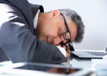 باهوش ها میانگین زمان خواب کمتری دارند