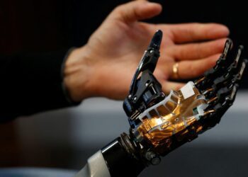 دست مصنوعی بیونیک