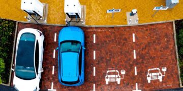 شارژ فوق سریع خودروهای الکتریکی با هوش مصنوعی امکانپذیر می شود