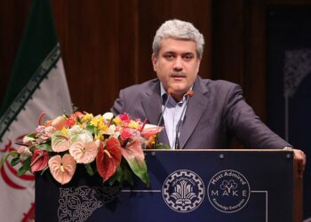 توضیح سورنا ستاری درباره بومی سازی کالاها