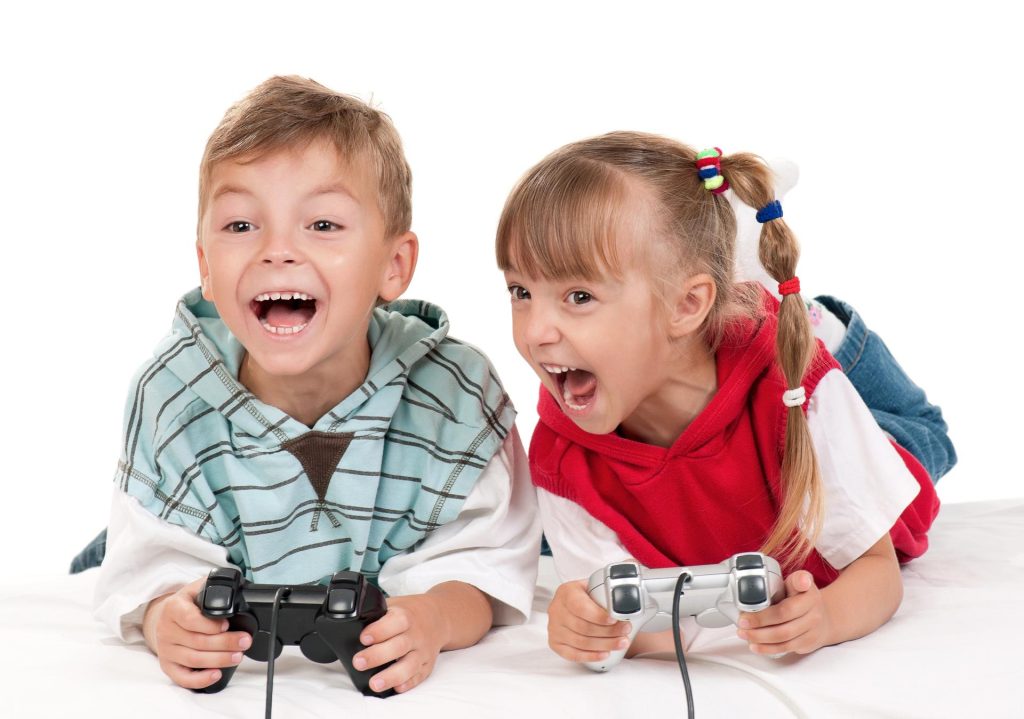 یک مطالعه جدید متقاعد کننده منتشر شده در JAMA Network Open نشان می دهد که ممکن است بازی‌های ویدیویی منجر به تقویت شناختی در کودکان شود.