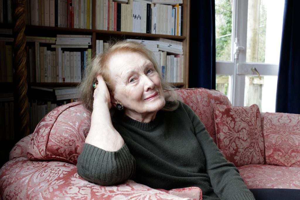 جایزه نوبل ادبیات ۲۰۲۲ به «آنی ارنو» نویسنده ۸۲ ساله  فرانسوی رسید.