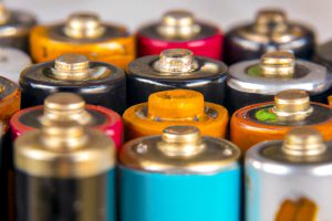 تحقیقات جدید در استنفورد نشان می‌دهد که اگر هر سلول باتری به طور جداگانه شارژ شود، کل باتری می‌تواند عمر بسیار طولانی‌تری داشته باشد.
