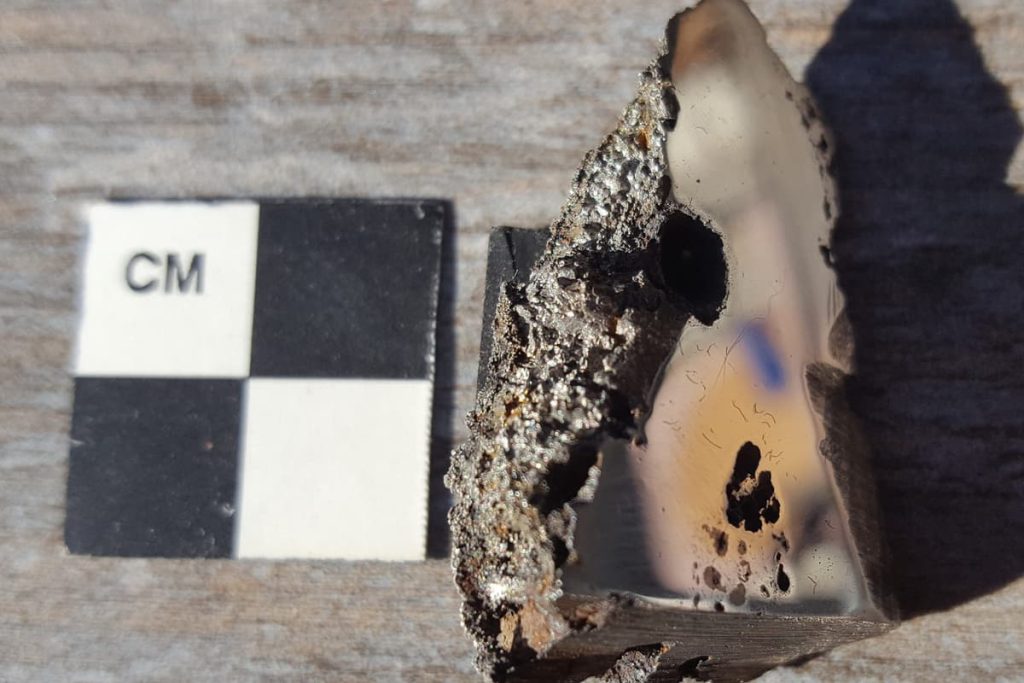 حداقل دو ماده معدنی جدید در نمونه‌های یک شهاب سنگ عظیم پیدا شده در سومالی کشف شده است.