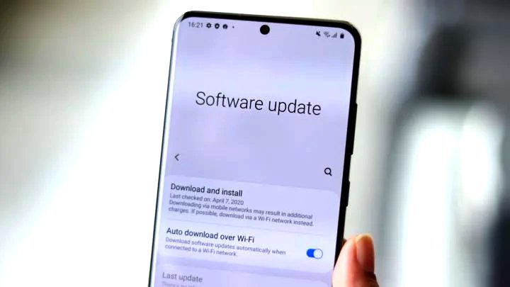 سیاست بروزرسانی نرم‌افزار سامسونگ