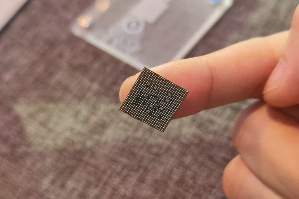 تراشه پرچمدار کوالکام اسنپدراگون 8 نسل 3 ،حدود یک ماه پیش در سایت GeekBench ظاهر شد. با این حال، چیز زیادی در مورد طراحی تراشه گفته نشد.