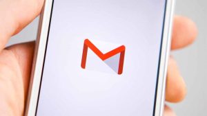 گوشی‌های هواوی عرضه‌شده پس از سال 2019، برنامه Gmail را نمی‌توانند ازPlay Store دریافت کنند زیرا شامل تحریم وضع شده امریکا میشوند.