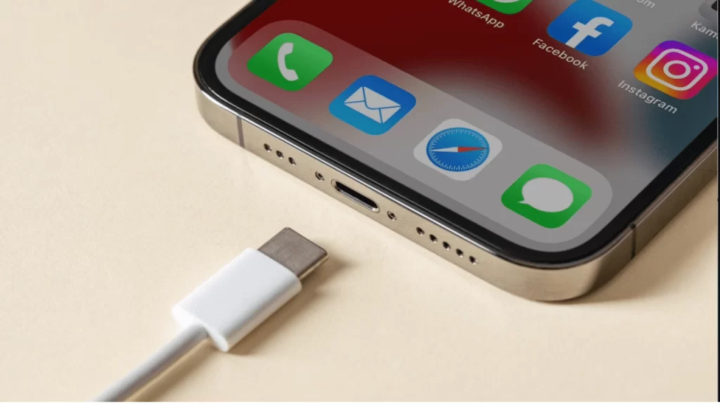 اپل بعد از از دستورات اتحادیه اروپا راهی برای حفظ فناوری خود یافته است و گزارش اخیر حاکی از تجهیز پورت USB-C آیفون 15 به گواهی MFi است.