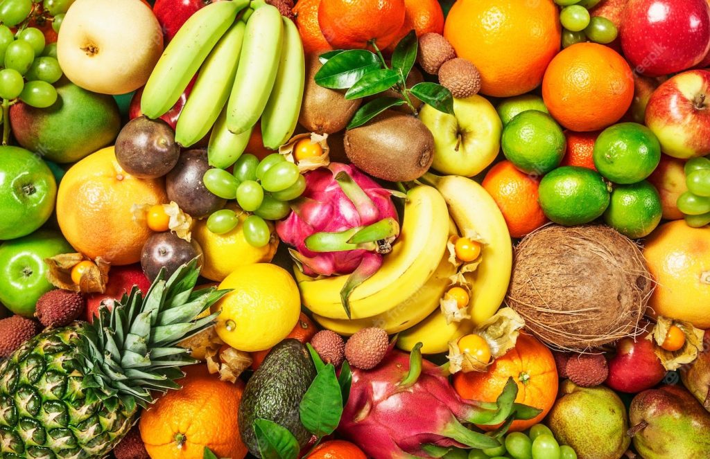 بعضی از میوه‌ها به دلیل دارا بودن مواد مغذی خاص می‌توانند به رفع کبودی ها کمک کنند.