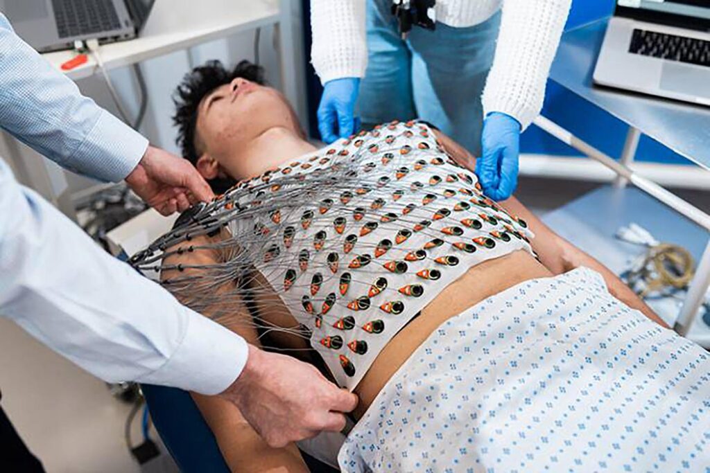 محققان به‌تازگی یک جلیقه ECG ساخته اند که تصاویر دقیقی از فعالیت الکتریکی قلب ارائه می دهد